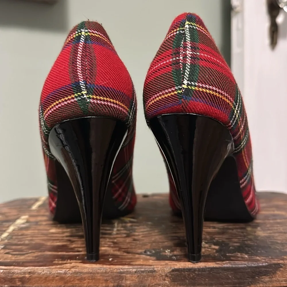 ROCKETDOG Red Plaid Textile w/ Faux Black Patent Leather Heels
